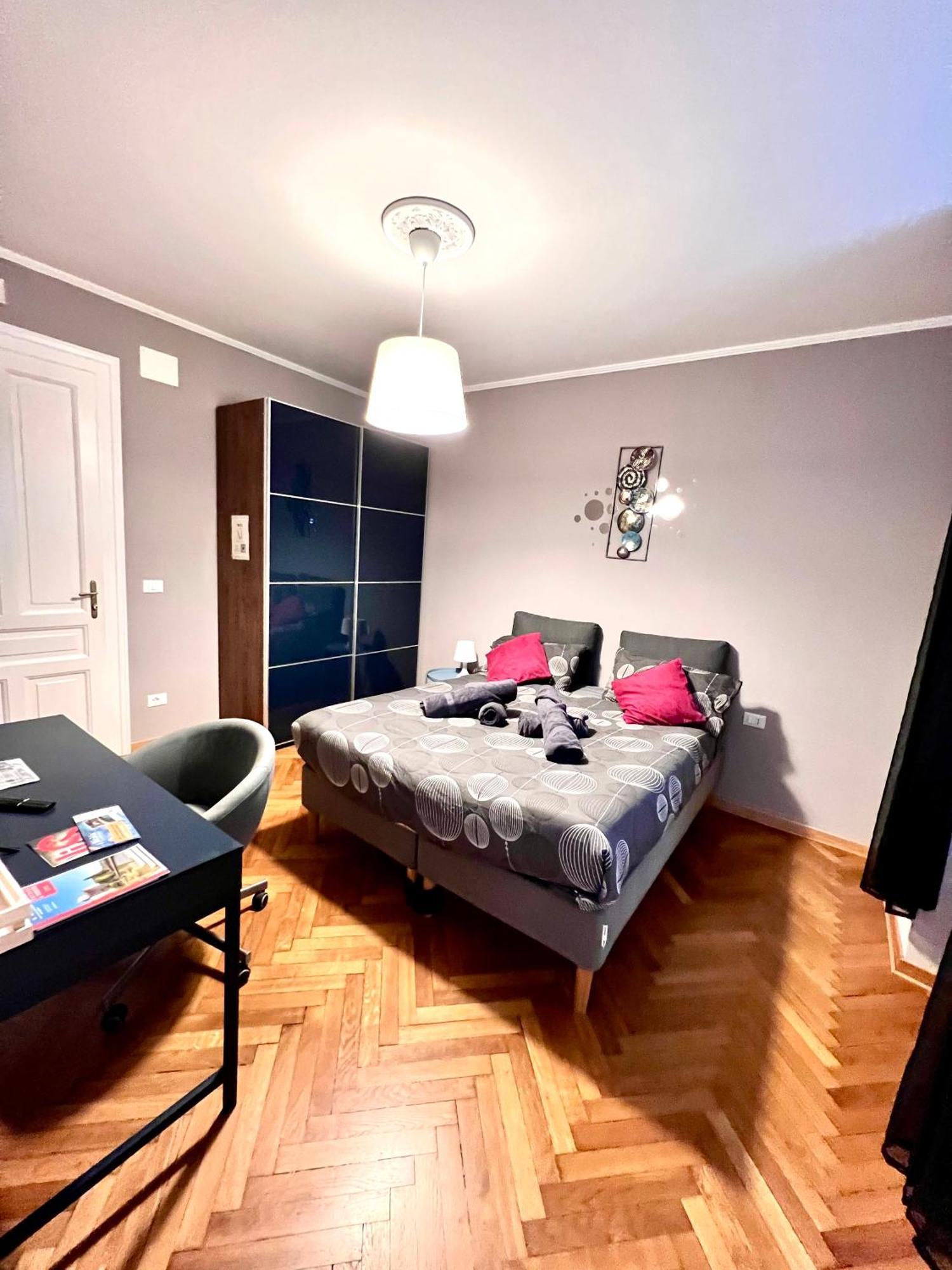 Residence Montanelli Triëst Buitenkant foto