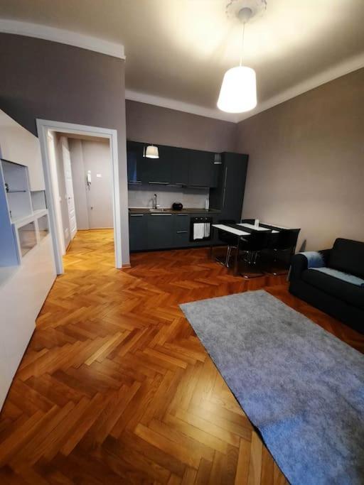 Residence Montanelli Triëst Kamer foto